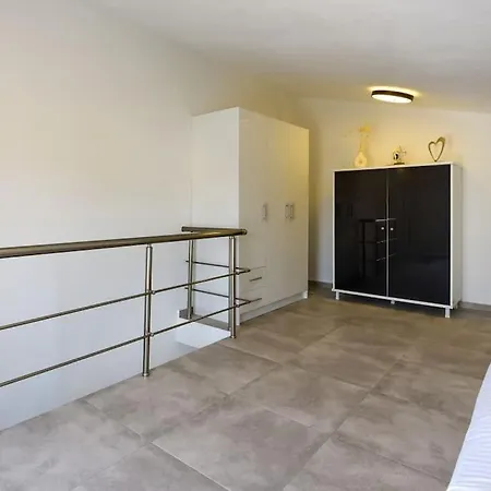 Harmony Duplex Apartment *