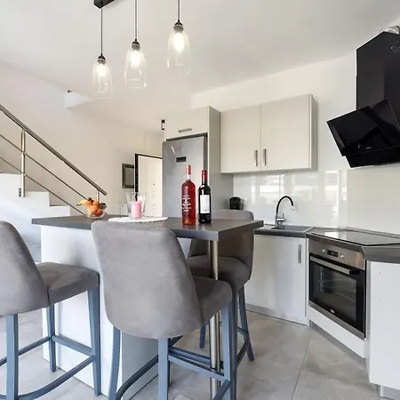 Harmony Duplex * Nea Peramos (Macedonia)